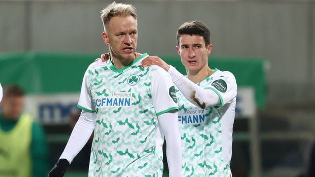 Erzielte den entscheidenden Treffer: Havard Nielsen (l).
