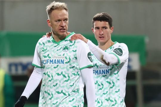 Erzielte den entscheidenden Treffer: Havard Nielsen (l).