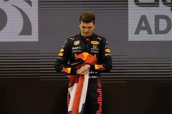 Beim Grand Prix von Abu Dhabi hat Max Verstappen seine Chance genutzt und den Sieg geholt.