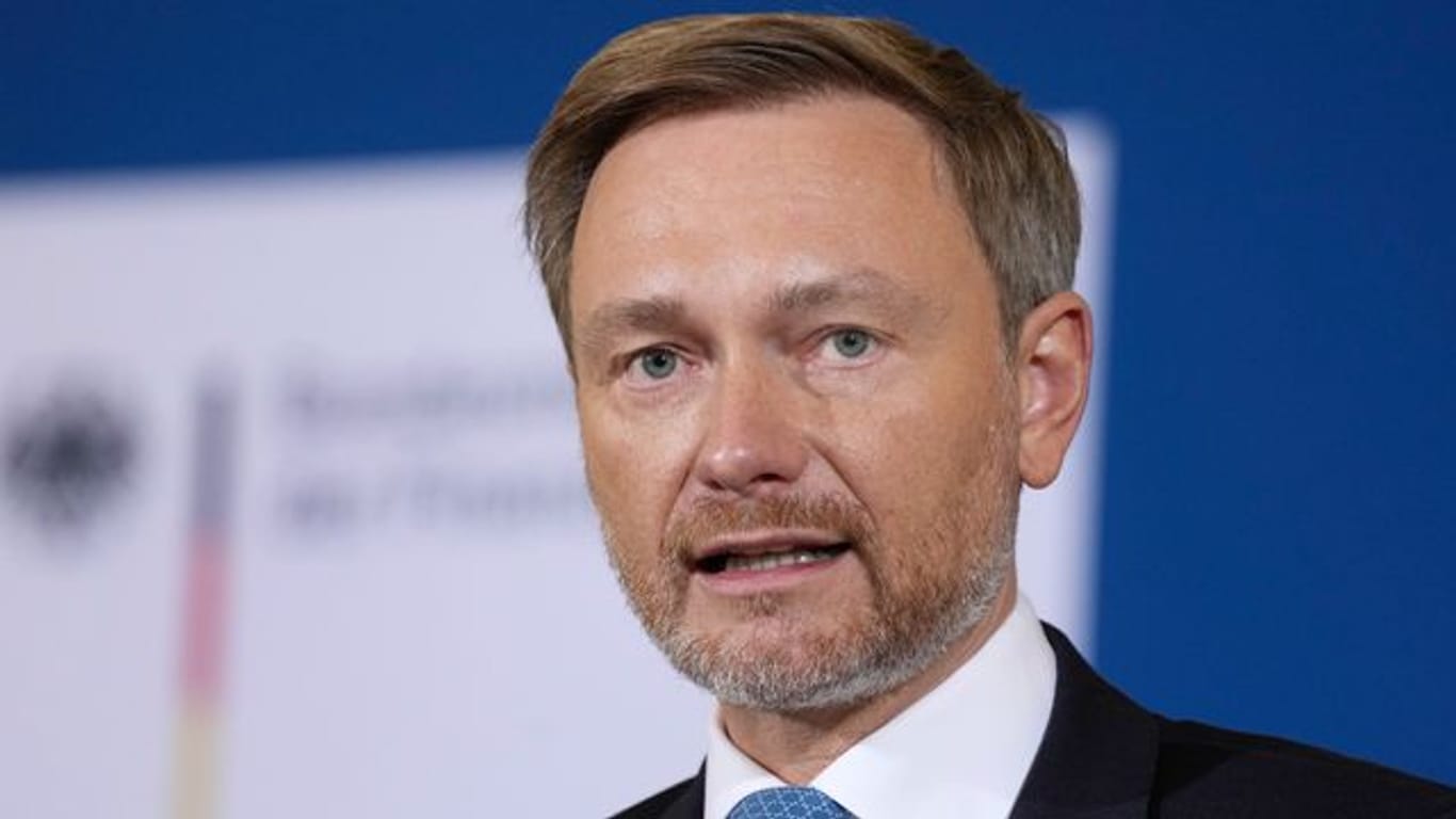 Bundesfinanzminister Christian Lindner am Freitag während einer Pressekonferenz in Berlin.
