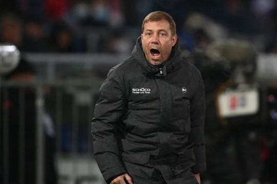 Steht für das Spiel gegen VfL Bochum unter Druck: Bielefelds Trainer Frank Kramer.