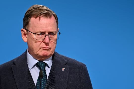 Ministerpräsident Bodo Ramelow sieht die teils gewalttätigen Proteste der Impfgegner mit Sorge.