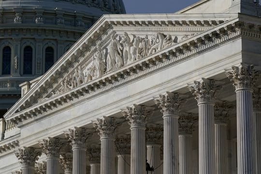 Blick auf den den US-Senatsflügel des Kapitols in Washington DC.