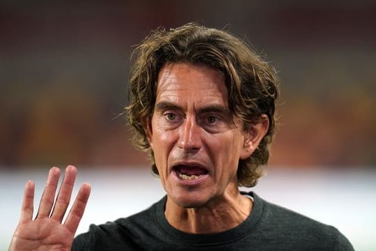 Brentford-Coach Thomas Frank hat eine Absage des kompletten Spieltags gefordert.