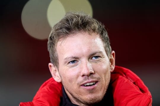 Muss beim FC Bayern Ausfälle im Mittelfeld kompensieren: Münchens Cheftrainer Julian Nagelsmann.