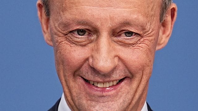 Hat gut lachen: Friedrich Merz wird neuen Parteivorsitzender der Christdemokraten. Hat gut lachen: Friedrich Merz wird neuen Parteivorsitzender der Christdemokraten.