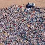 Chile - Atacama-Wüste: Friedhof für gebrauchte Kleidung