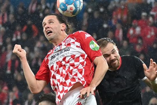 Fällt einige Wochen für den FSV Mainz 05 aus: Adam Szalai.