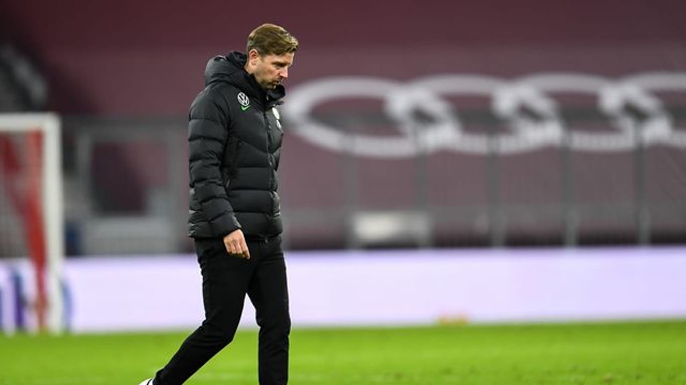 Wolfsburgs Trainer Florian Kohfeldt ist nach der Niederlage in München bedient.