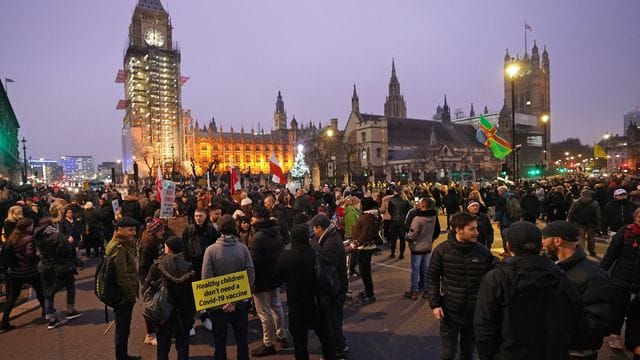 Demonstration auf dem Parliament Square.