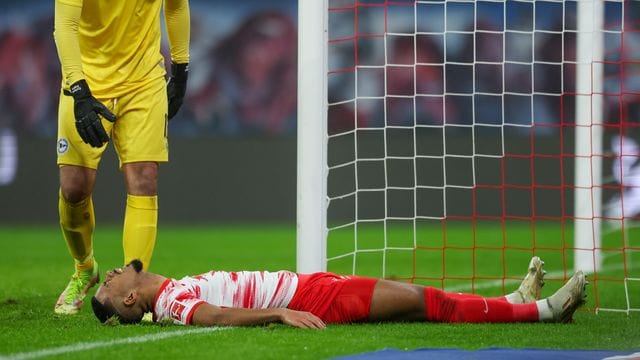 Die Hinrunde von RB Leipzig war mehr oder weniger ein Totalschaden. Die Hinrunde von RB Leipzig war mehr oder weniger ein Totalschaden.