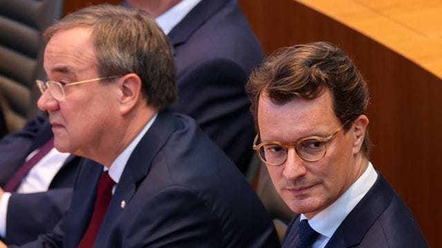Hendrik Wüst und Armin Laschet (l. Hendrik Wüst und Armin Laschet (l.
