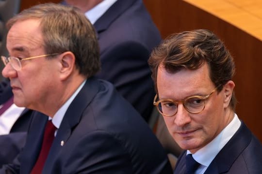 Hendrik Wüst und Armin Laschet (l.