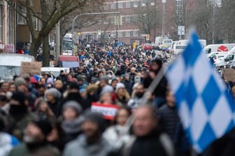 Die größten Demonstrationen gab es am Sonntag in Nürnberg und Schweinfurt.