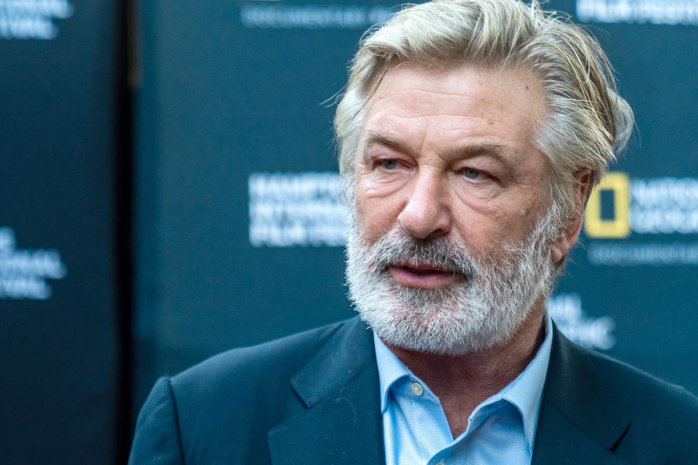 Alec Baldwin: Der Schauspieler erschoss am Filmset eine Kamerafrau mit einer Requisitenwaffe.