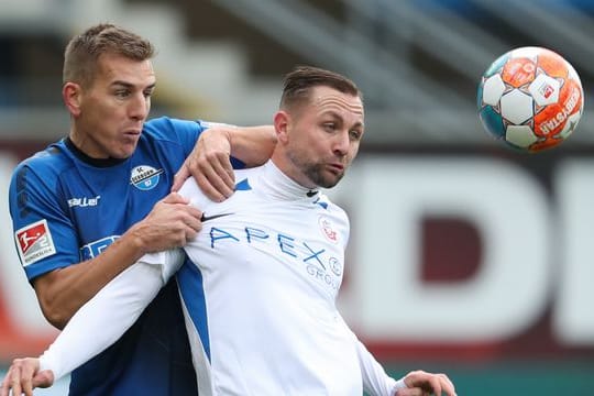 Paderborn verlängerte den Vertrag mit Uwe Hünemeier (l).