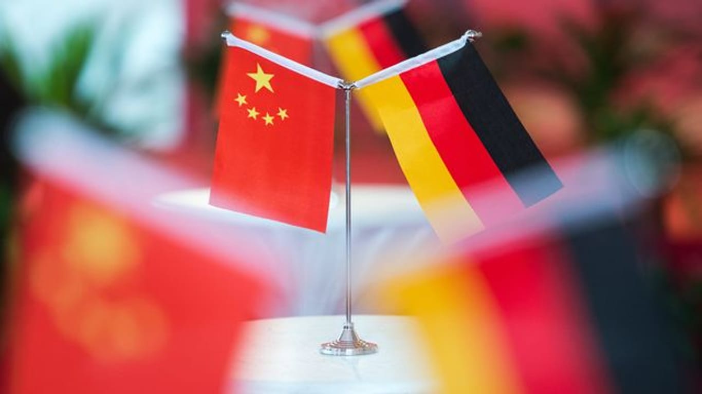 Wird die neue Bundesregierung den Kurs von Angela Merkel gegenüber Peking fortsetzen?.