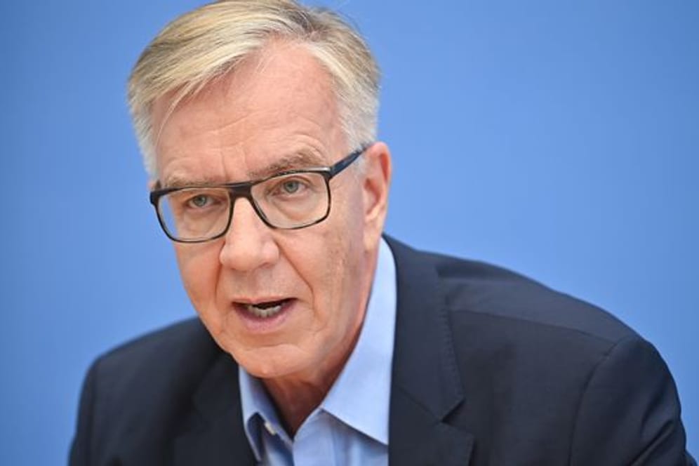 Dietmar Bartsch äußert sich in der Bundespressekonferenz zum Ausgang der Bundestagswahl.