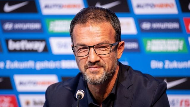 Fredi Bobic rechnet mit den Fehlern der Vergangenheit ab. Fredi Bobic rechnet mit den Fehlern der Vergangenheit ab.