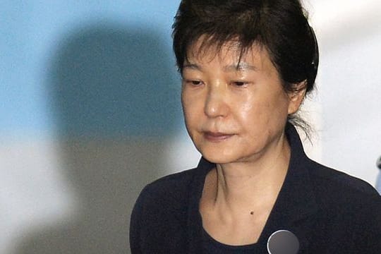 Park Geun Hye war 2012 als erste Frau ins Präsidentenamt des Landes gewählt worden.