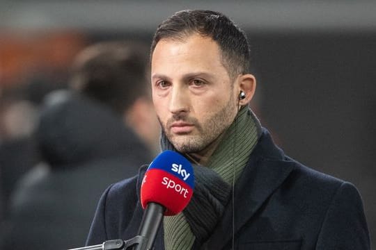Ist kein Freund von monetären Sonderprämieren: Leipzig-Coach Domenico Tedesco.