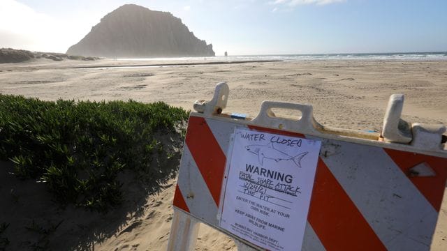 Strandsperrung in Morro Bay, Kalifornien. Strandsperrung in Morro Bay, Kalifornien.