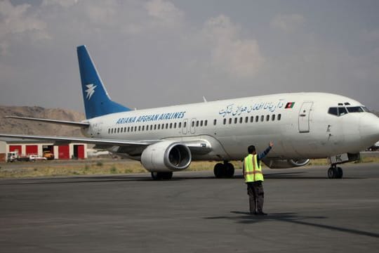 Die Taliban suchen nach Möglichkeiten, den Flughafen in Kabul zu betreiben.