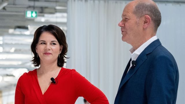 Annalena Baerbock dringt auf schärfere Regeln für Rüstungsexporte.