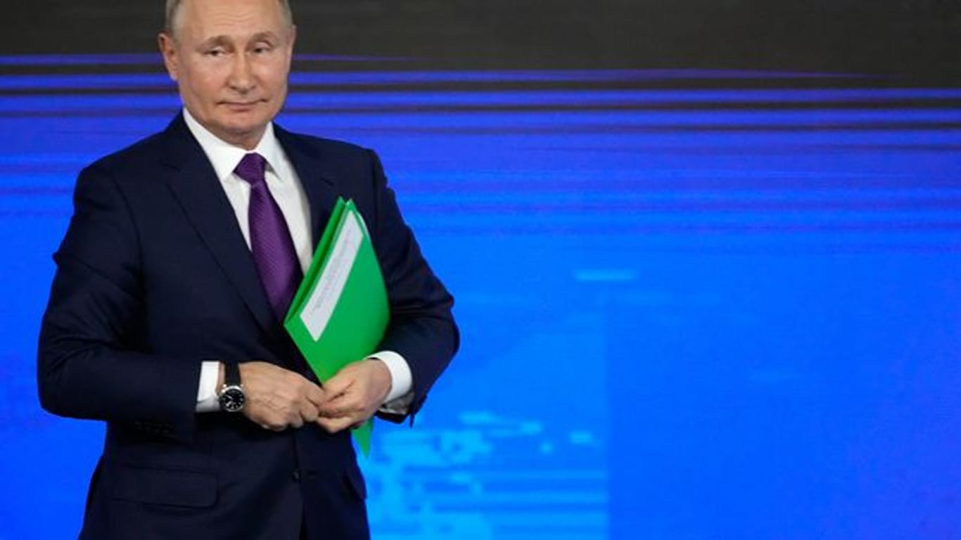 Russlands Präsident Wladimir Putin lässt offen, wie er im Falle einer Ablehnung des Westens auf seine Vorschläge für verbindliche Sicherheitsgarantien reagieren wird.