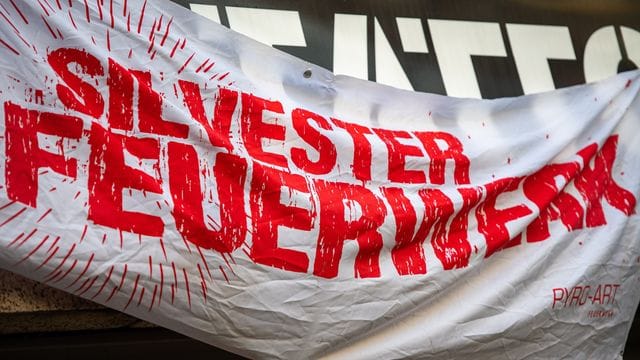 Der Bundesrat hatte das umfassende Verkaufsverbot für Böller am 17. Der Bundesrat hatte das umfassende Verkaufsverbot für Böller am 17.