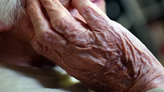 Das für 2022 bereits als besonders stark vorhergesagte Rentenplus soll schmaler ausfallen als gedacht. Das für 2022 bereits als besonders stark vorhergesagte Rentenplus soll schmaler ausfallen als gedacht.
