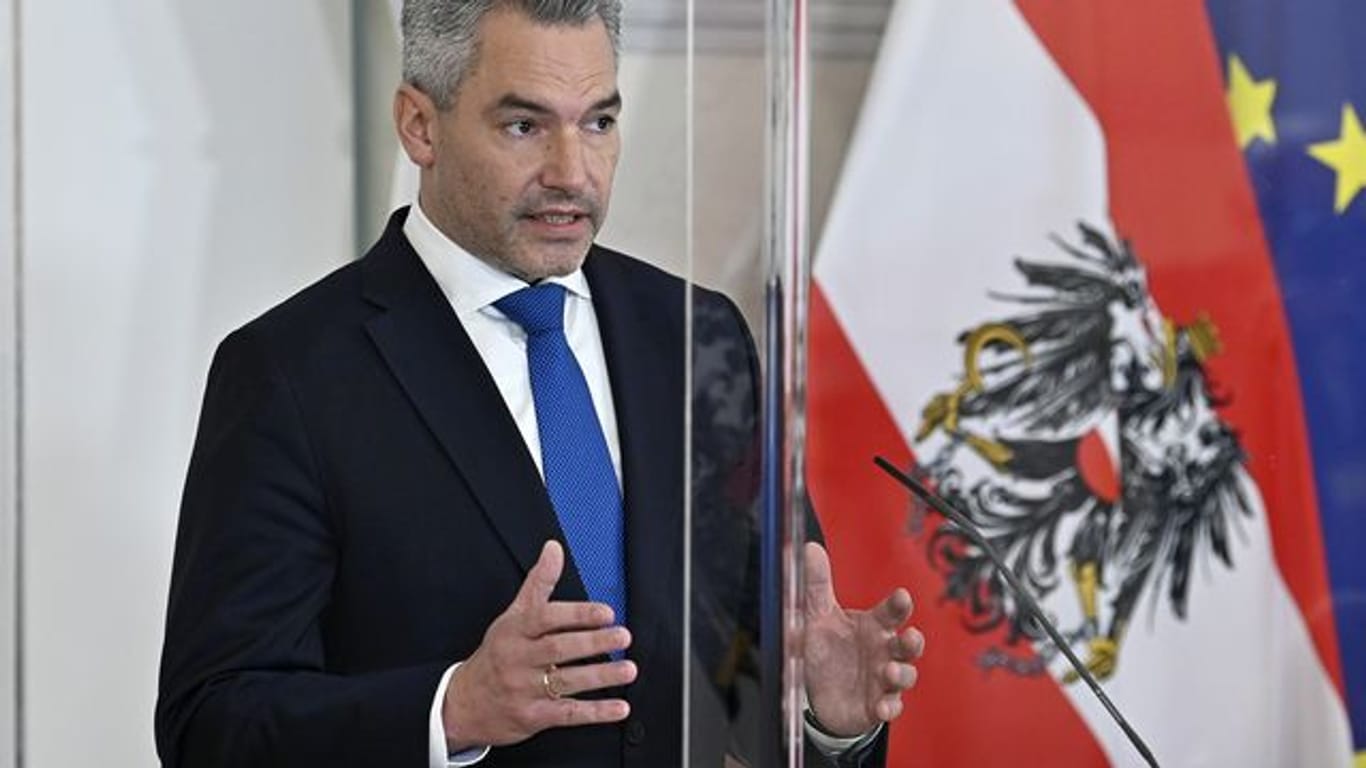 Bundeskanzler Karl Nehammer während einer Pressekonferenz in Wien.