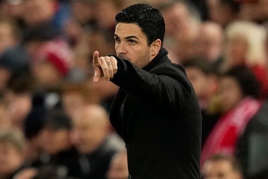 Arsenal-Coach Mikel Arteta ist erneut positiv auf das Coronavirus getestet worden.