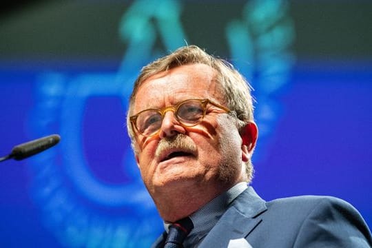 "Wir haben ein riesiges Digitalisierungsproblem nach wie vor in Deutschland": Frank Ulrich Montgomery.
