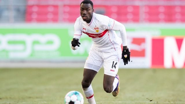 Muss bis zum Resultat des PCR-Tests mit Training aussetzen: VfB-Spieler Silas Katompa Mvumpa. Muss bis zum Resultat des PCR-Tests mit Training aussetzen: VfB-Spieler Silas Katompa Mvumpa.