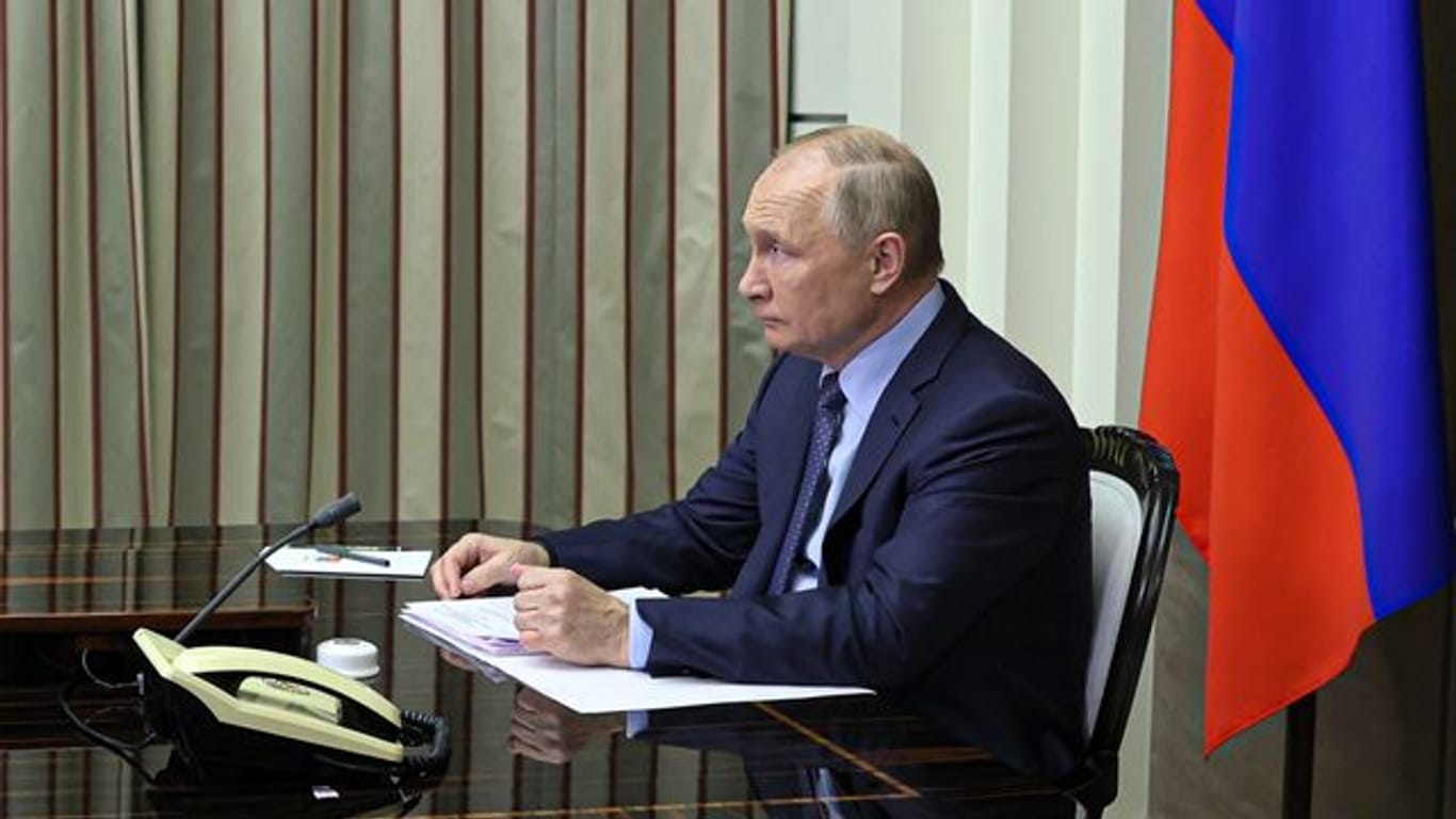 Russlands Präsident Putin Anfang Dezember während eines Videogesprächs mit US-Präsident Biden.