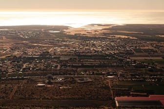 Blick über eine Kleinstadt an der australischen Westküster (Archivbild).