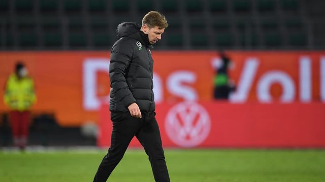 Wolfsburgs Trainer Florian Kohfeldt kam mit seinem Team nicht über ein 0:0 bei Hertha BSC hinaus.
