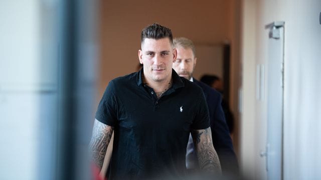 Rapper Gzuz (bürgerlich Kristoffer Jonas Klauß) muss sich wieder vor Gericht verantworten. Rapper Gzuz (bürgerlich Kristoffer Jonas Klauß) muss sich wieder vor Gericht verantworten.