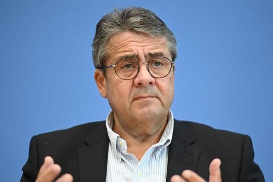 Sigmar Gabriel hat im Ukraine-Konflikt angemahnt, in Gesprächen mit Russland Stärke zu zeigen.