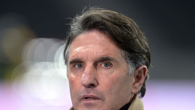 Laut Sport1 erhält Trainer Bruno Labbadia in Genua einen Vertrag bis zum Sommer 2024. Laut Sport1 erhält Trainer Bruno Labbadia in Genua einen Vertrag bis zum Sommer 2024.