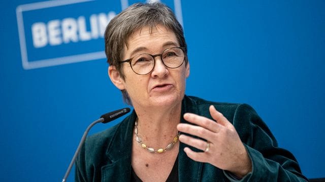 Pressekonferenz nach der Sitzung des Berliner Senats Pressekonferenz nach der Sitzung des Berliner Senats