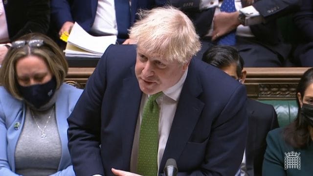 Der britische Premierminister Boris Johnson spricht im britischen Unterhaus bei der Fragestunde "Prime Minister's Questions".