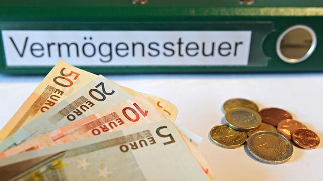 "Besteuert uns, die Reichen, und zwar jetzt", fordert eine Gruppe von Millionären und Milliardären.