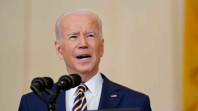 Joe Biden, Präsident der USA, spricht während einer Pressekonferenz im East Room des Weißen Hauses.