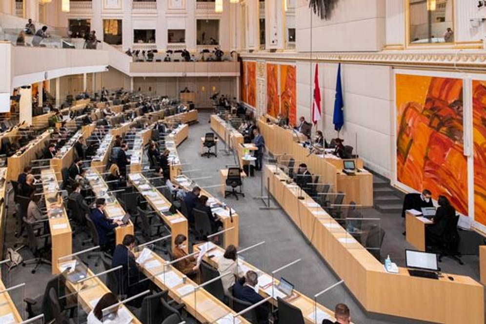 Österreichs Parlament hat für eine Corona-Impfpflicht gestimmt.