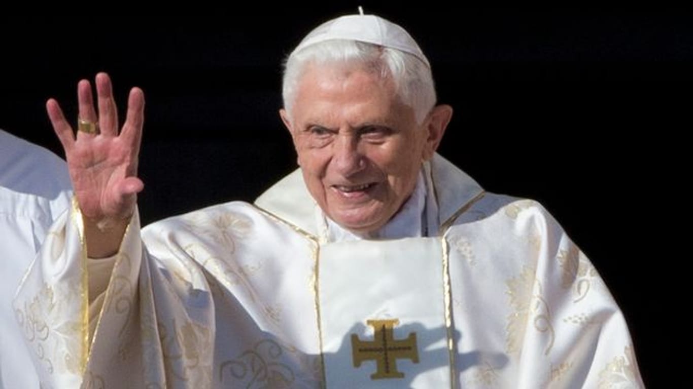 Der emeritierte Papst Benedikt XVI 2014 im Vatikan.