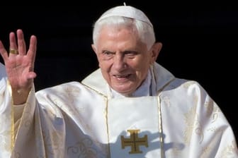Der emeritierte Papst Benedikt XVI 2014 im Vatikan.