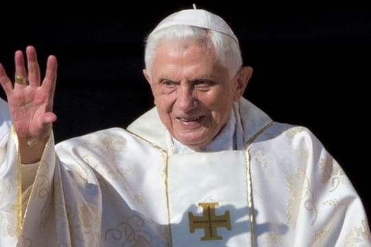 Der emeritierte Papst Benedikt XVI 2014 im Vatikan.