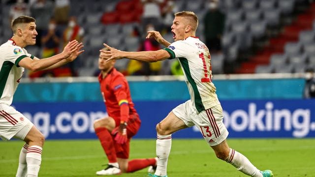 Ungarns Andras Schäfer (r) wechselt zu Union Berlin. Ungarns Andras Schäfer (r) wechselt zu Union Berlin.
